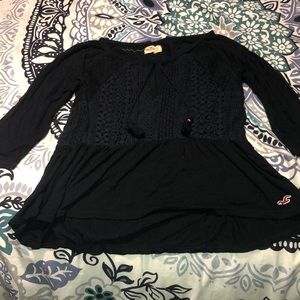 Small Hollister top half sleeves